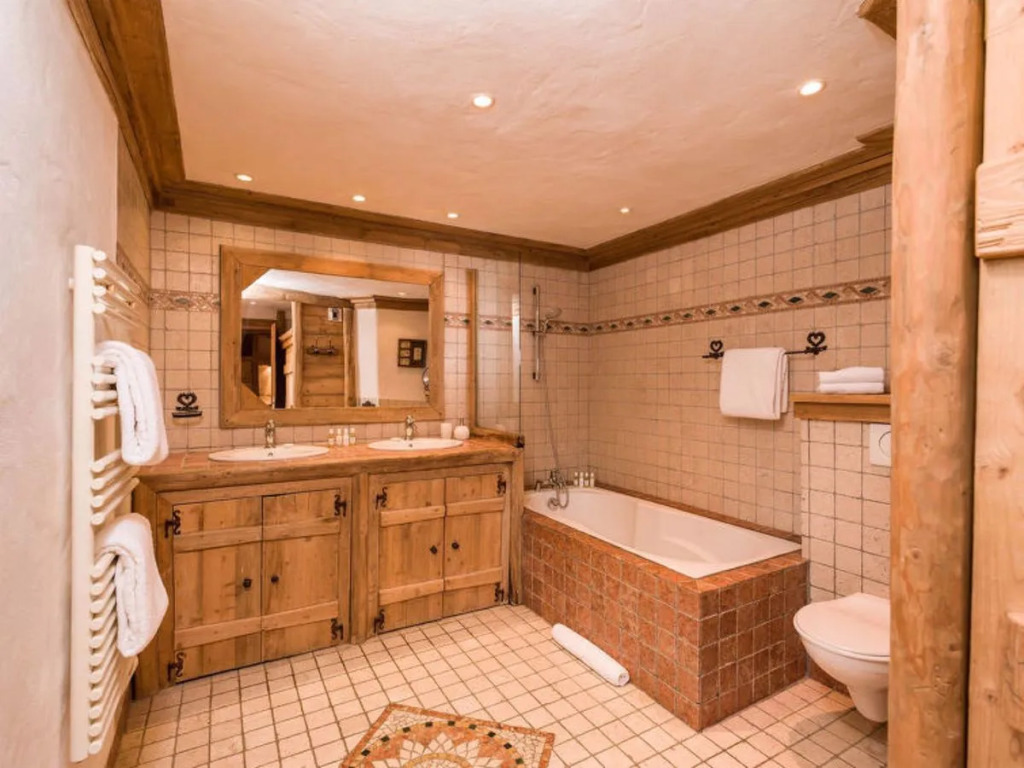 Chalet Elephant Blanc