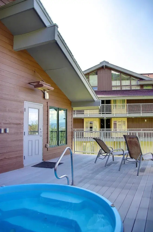 Lift Tickets Near Ski Hot Tubs Wifi Fireplace, Multi-level Unit