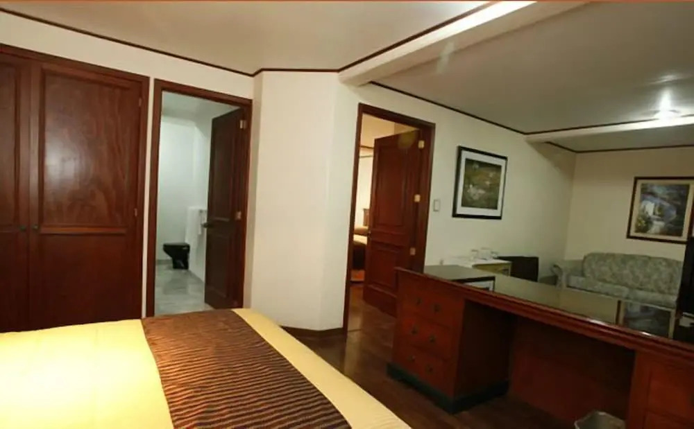 Suites Colibri