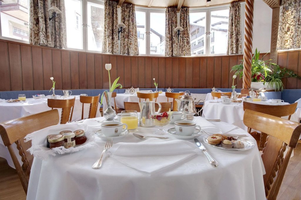 Hotel Cortina