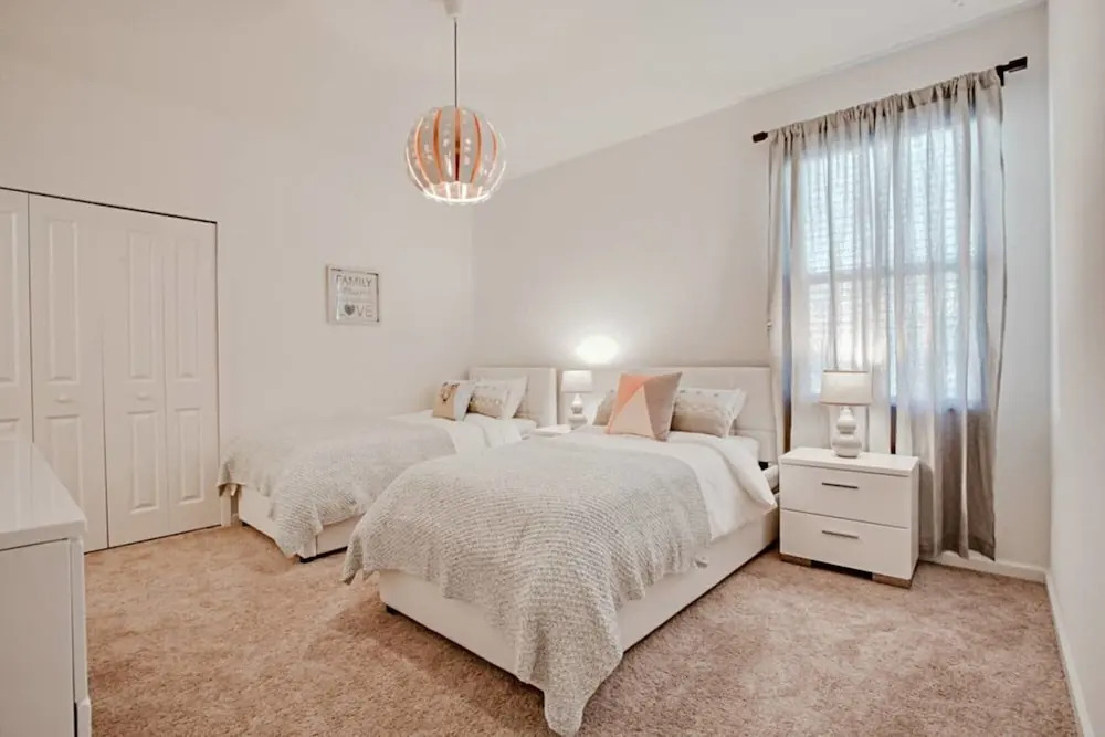 Comfortable and Modern Home With Private Pool Near Disney