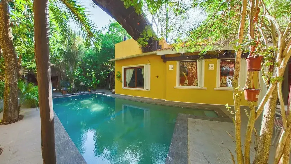 Villa con piscina y acceso a laguna Yalku, Akumal
