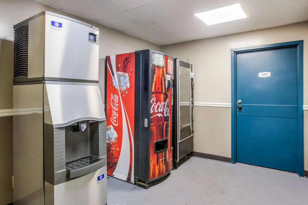 Econo Lodge Garden City - Savannah