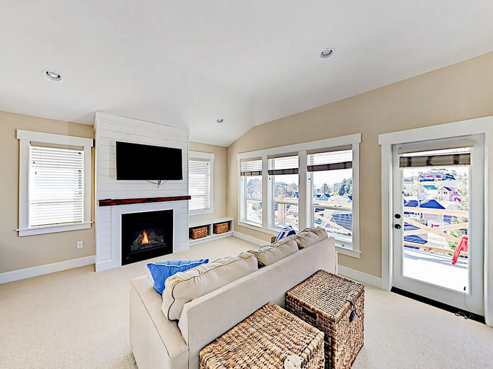 2539 Lincoln City - 3 Br Home