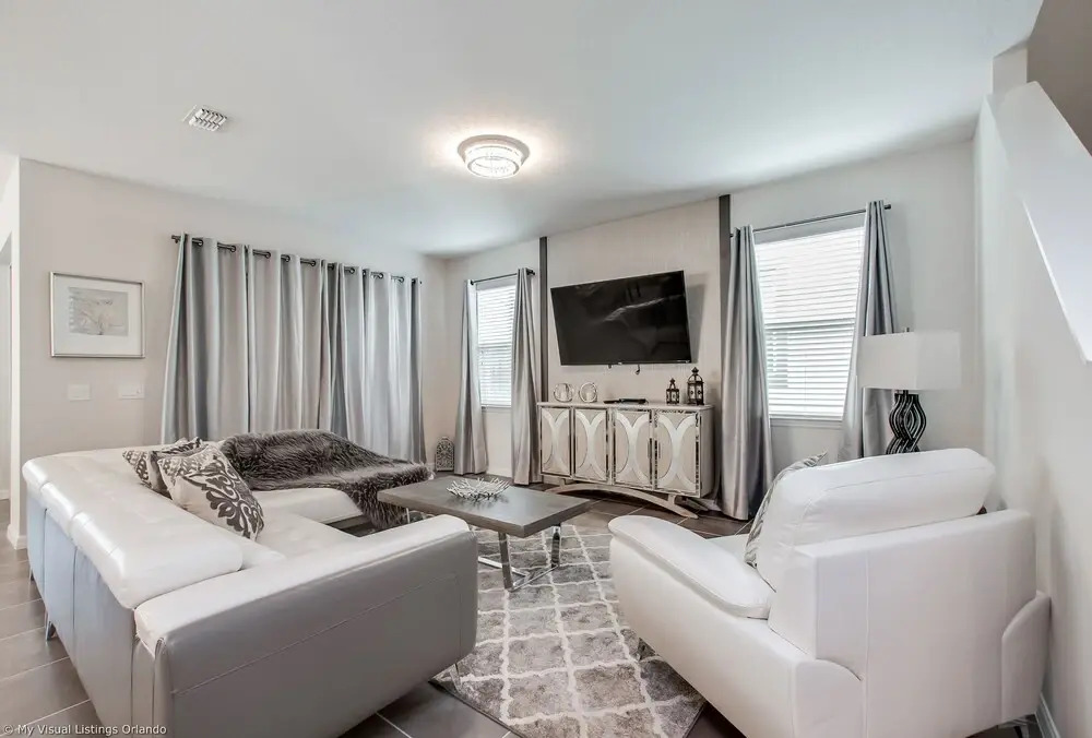 Spectacular 6 Bedroom 5 Bathroom House