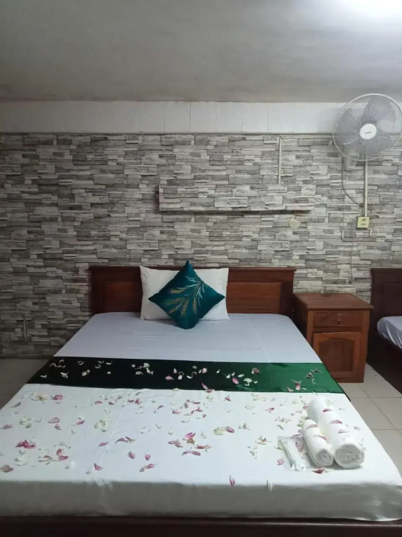 White River 1 Hostel