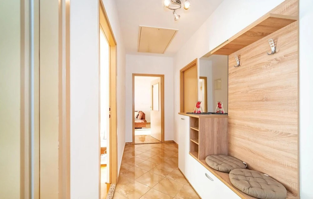 Awesome Home in Maslenica With Wifi and 3 Bedrooms