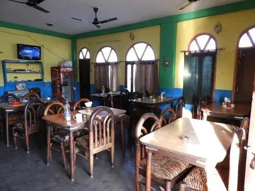 Sandhya Guest House Varanasi Near Ganga River
