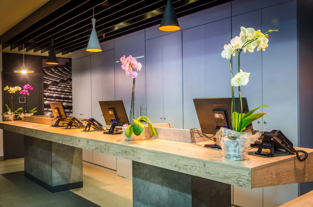 Ibis Porto Alegre Assis Brasil - Estacionamento Gratuito para hospedes