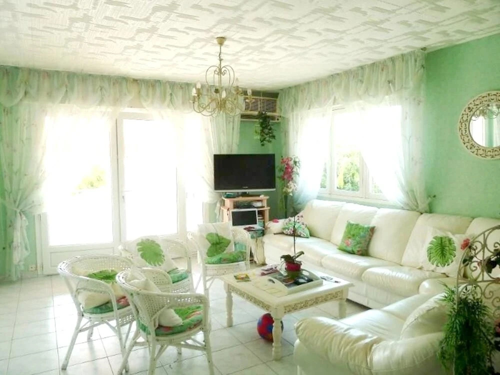 House With 3 Bedrooms in Royan, With Wonderful sea View and Enclosed G