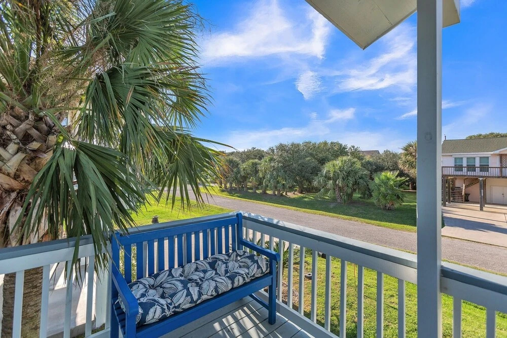 Tequila Little Time 3 Bedroom Home by Redawning