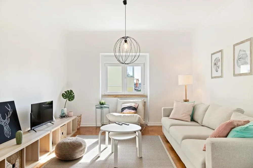 Stunning 2-Bedroom Apartment in Benfica, Lisbon