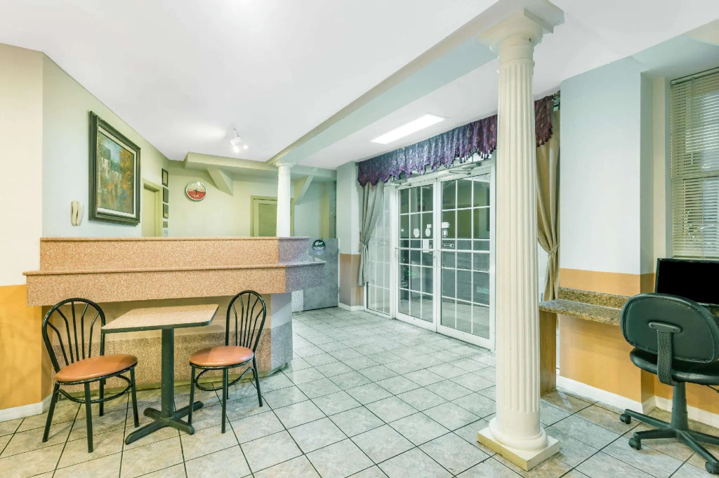 Motel 6 Lake City, FL   Medical Center