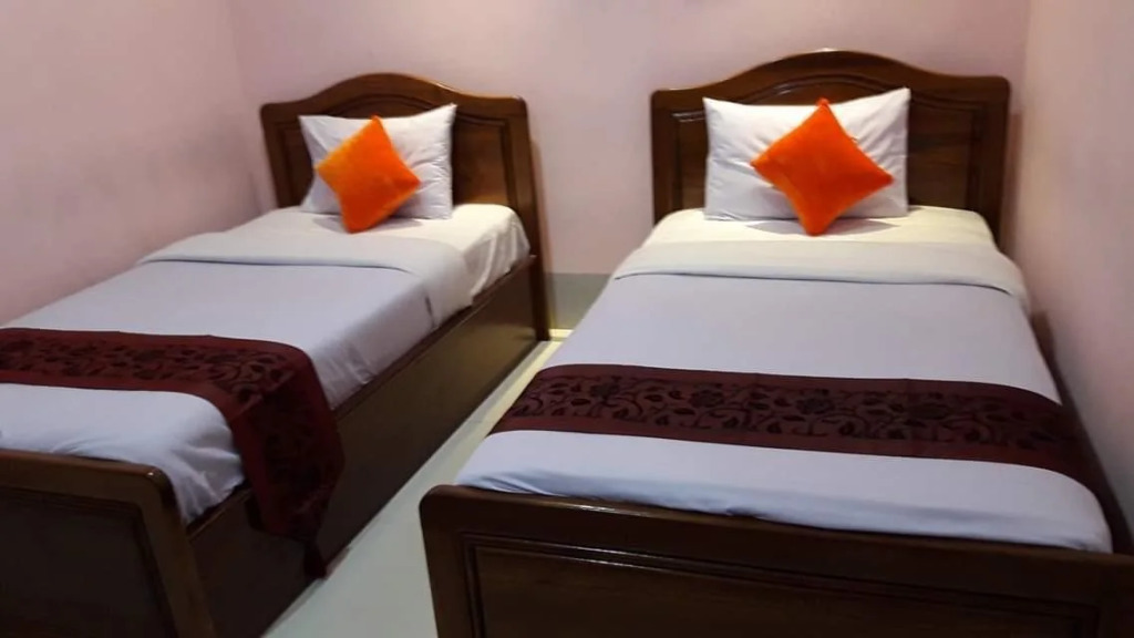 Mya Kyun Nadi Motel