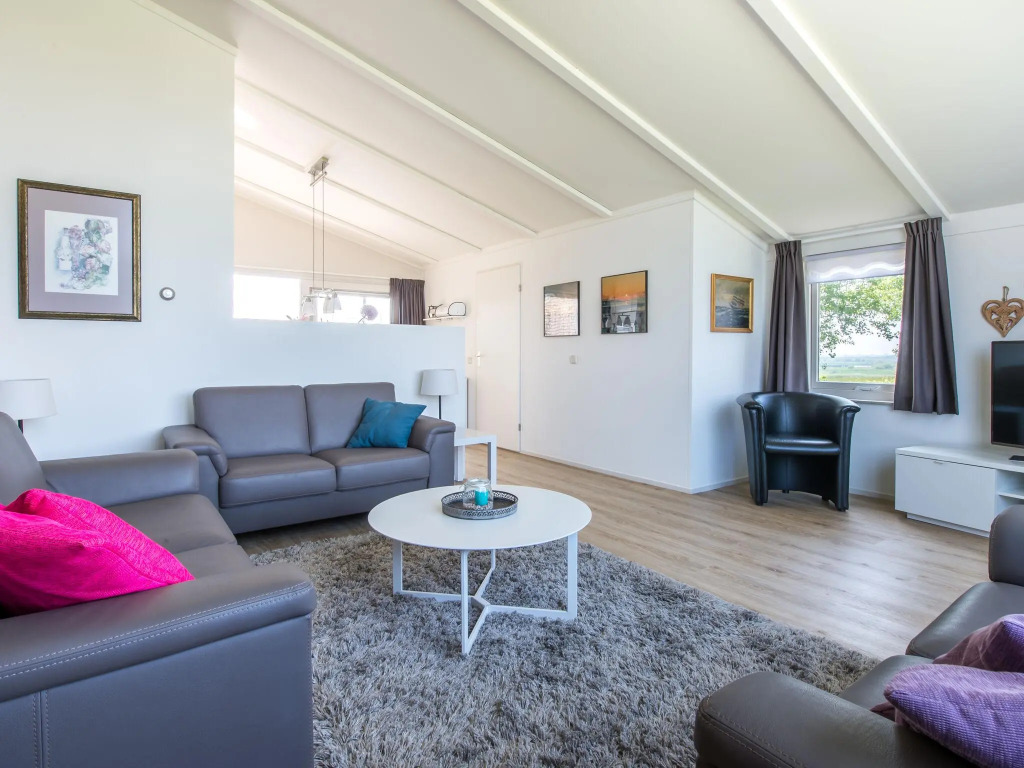 Semi-detached house near Noord-Beveland Beach
