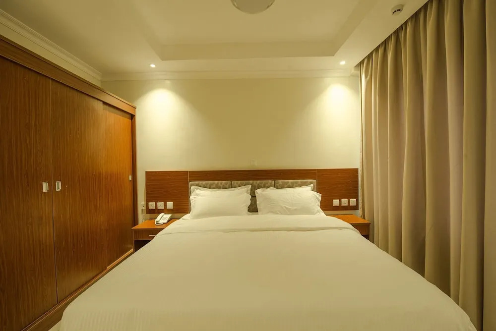Lexor Apartments