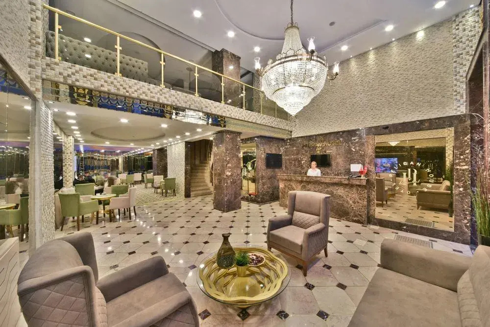 Pelican House Hotel