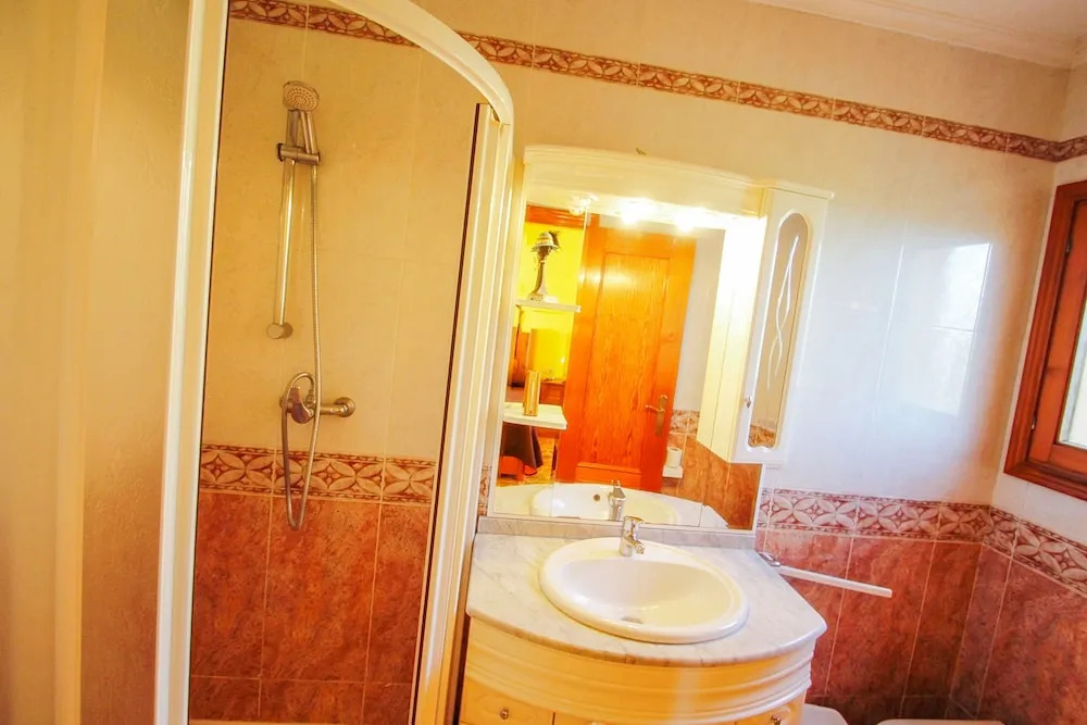 Pineda - modern, well-equipped villa with private pool in Costa Blanca