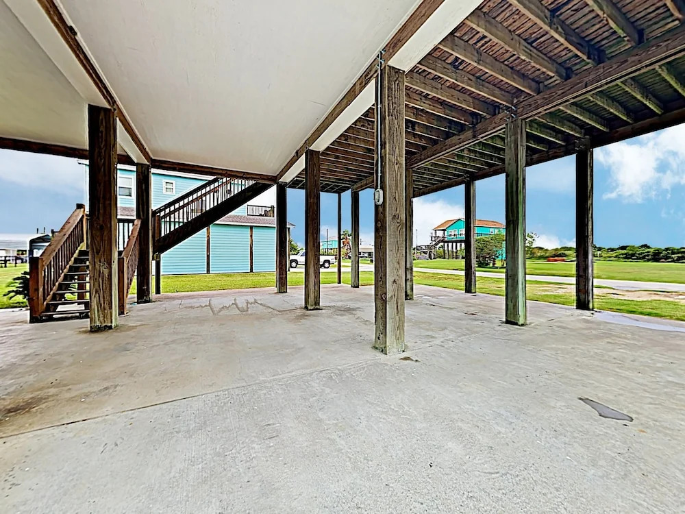 New Listing! Choice Family Getaway: Stroll To Sand 2 Bedroom Home