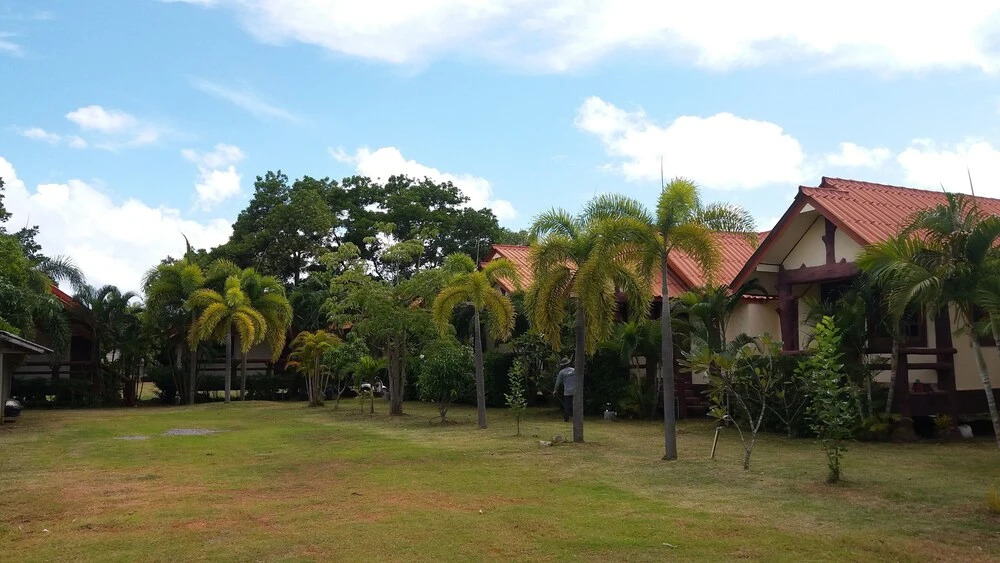 Lanta School Beach Resort