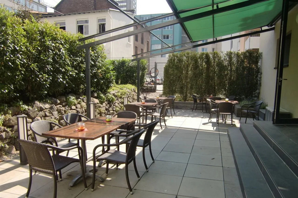 Отель Premier Inn Frankfurt City Europaviertel