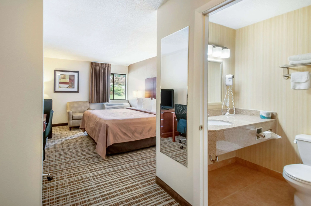 Quality Inn Harpers Ferry - Charles Town