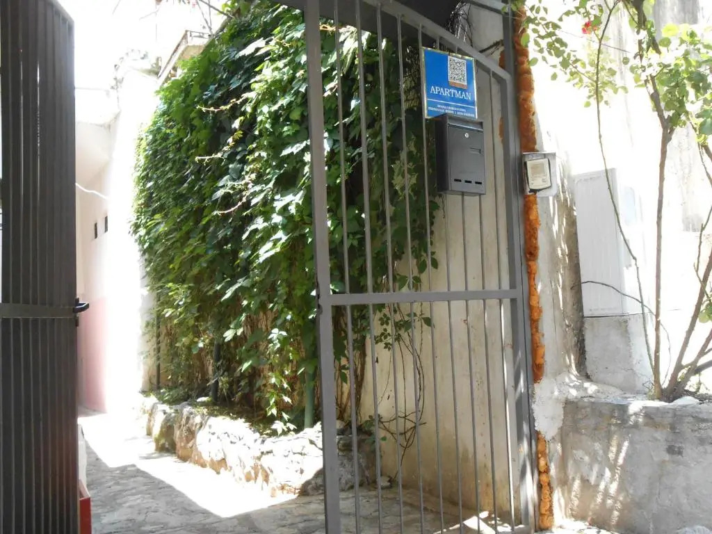Apartments & Hostel Zdrava Hrana
