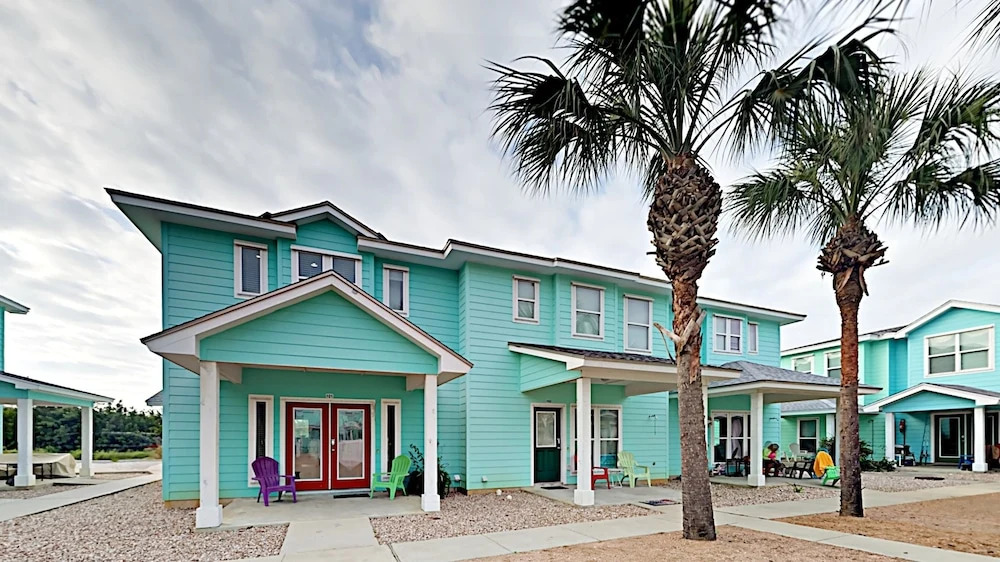 The Commons #101 - Three Bedroom Townhome