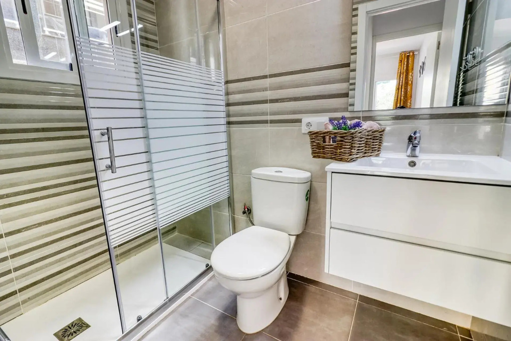 Cozy 3-bedrooms flat, main square and beachfront