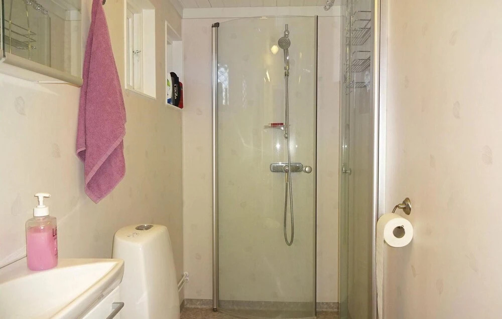 Lovely Home In Beddingestrand With Wifi