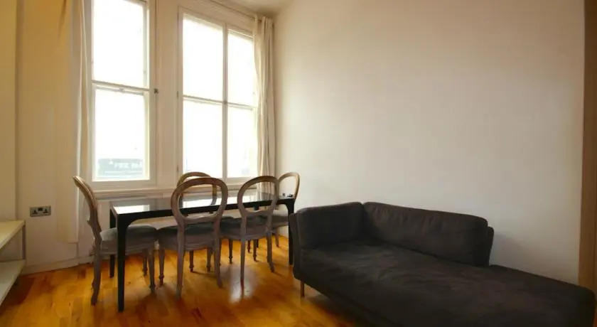 FG Property - Notting Hill, Ladbroke Crescent, Flat 1
