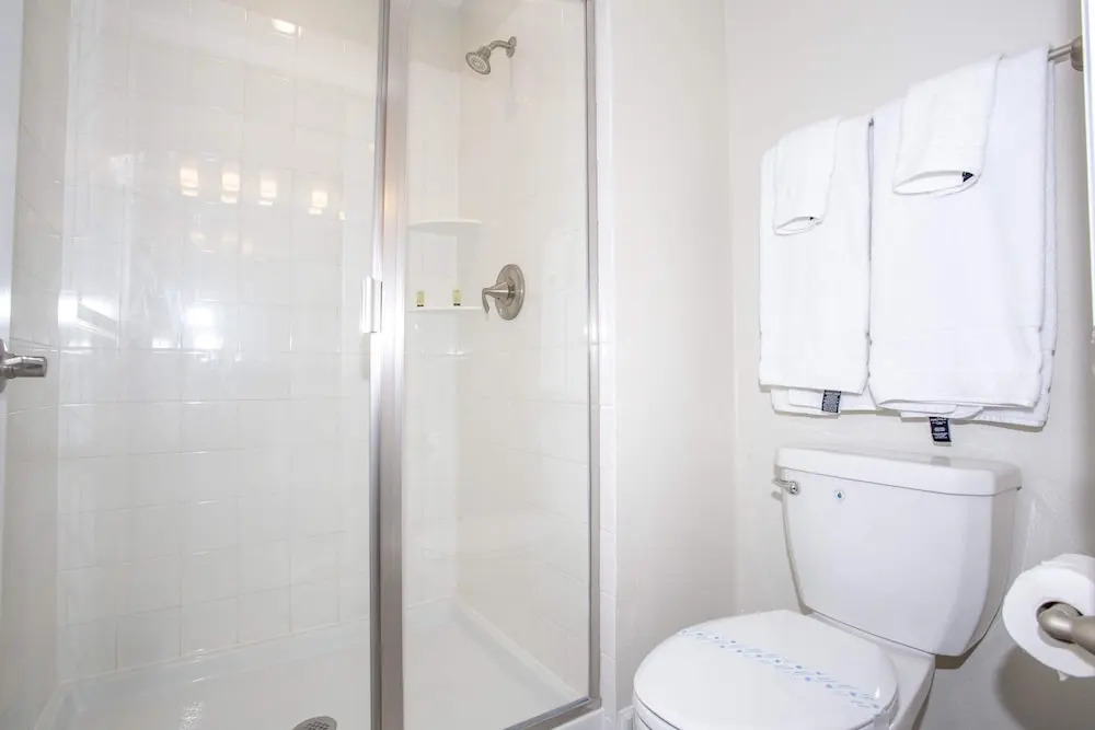 4805 Storey Lake Resort 66633/66685