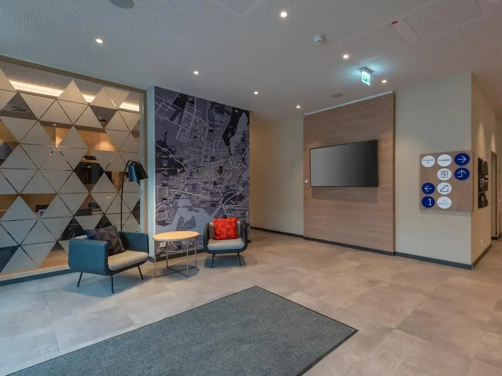 Holiday Inn Express & Suites - Potsdam by IHG