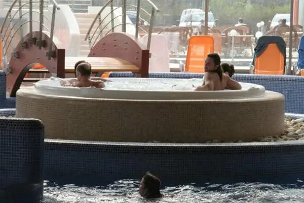 Flamingó Wellness Hotel