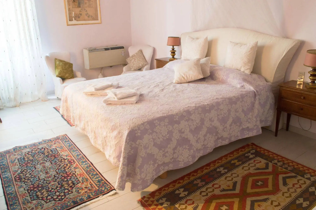 La Rosa Townhouse