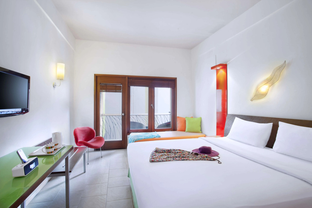 Отель ibis Styles Bali Legian