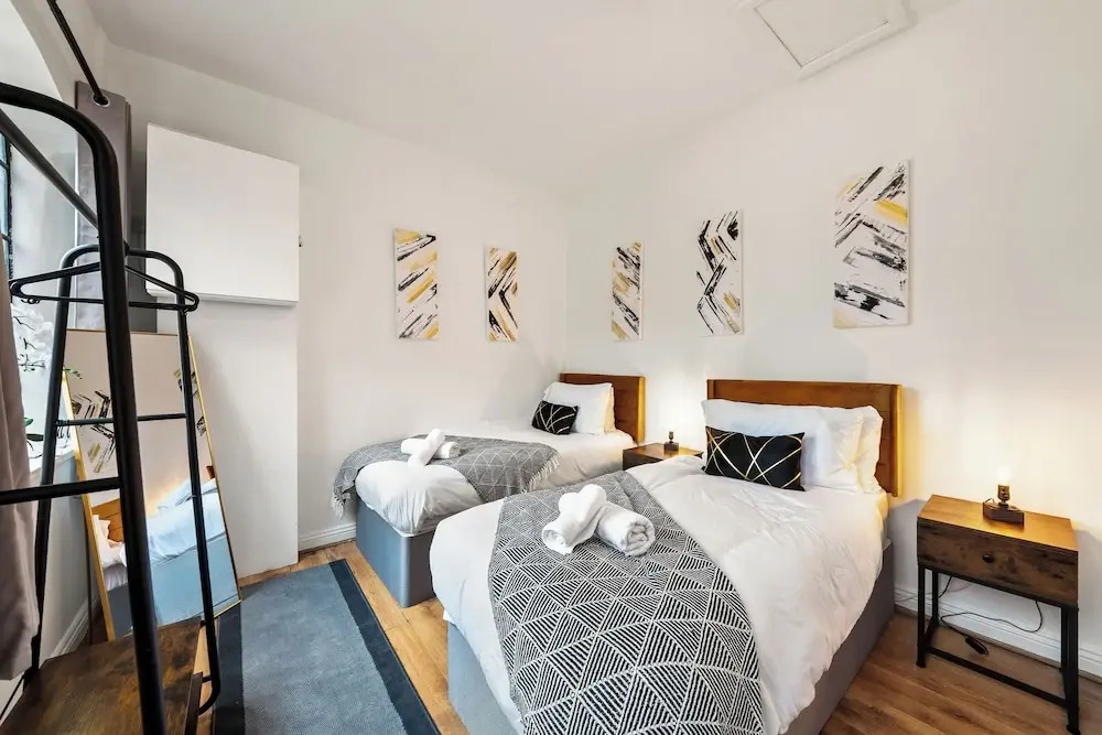Spacious City Apartment in Birmingham