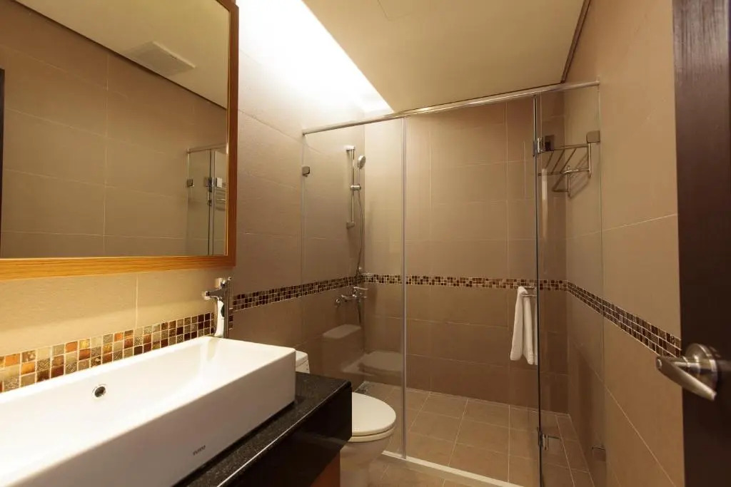 兩腳詩集 綠活學旅 Footprint Inn