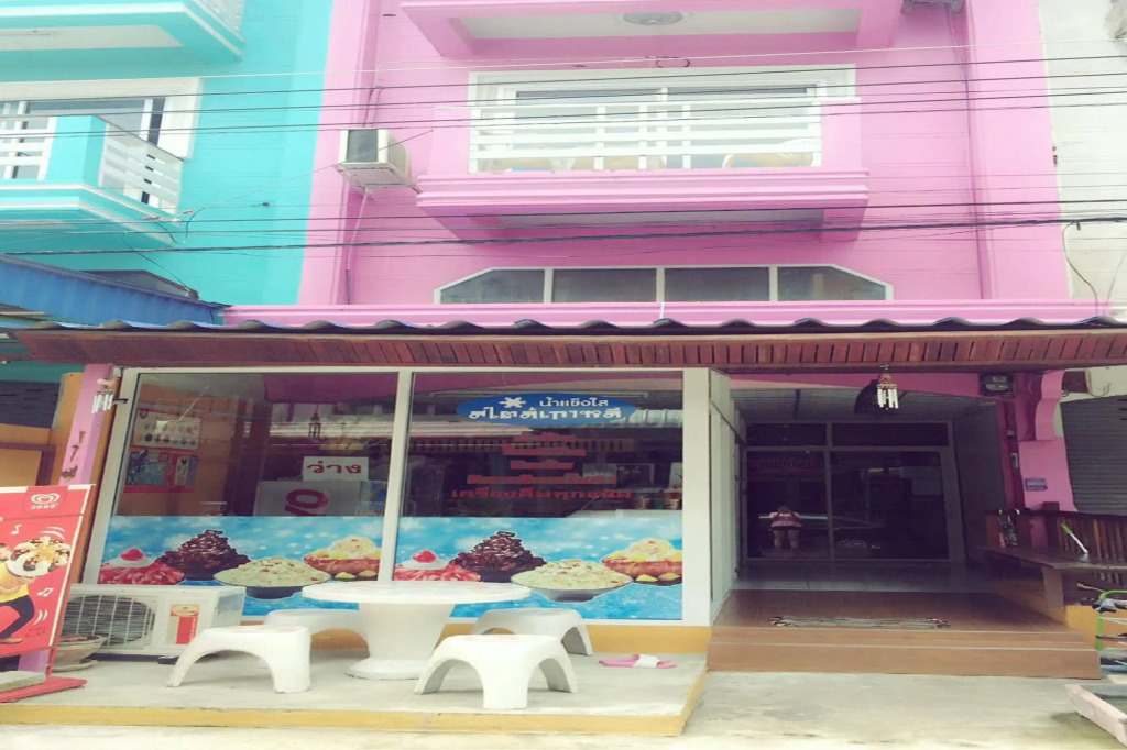 Lalit Guesthouse 2