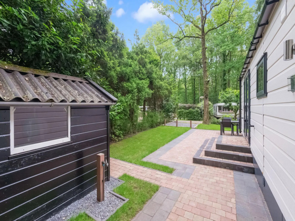 chalet in the woods with pool