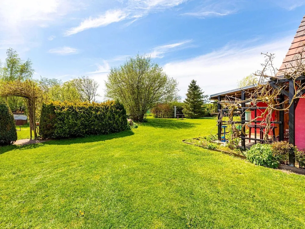 Apartment in Altentreptow With Garden