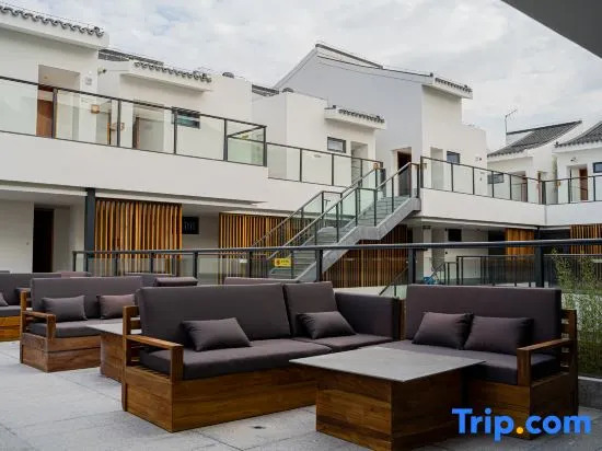 Shanghai Huafang Tongxiang Tour Boutique Hotel