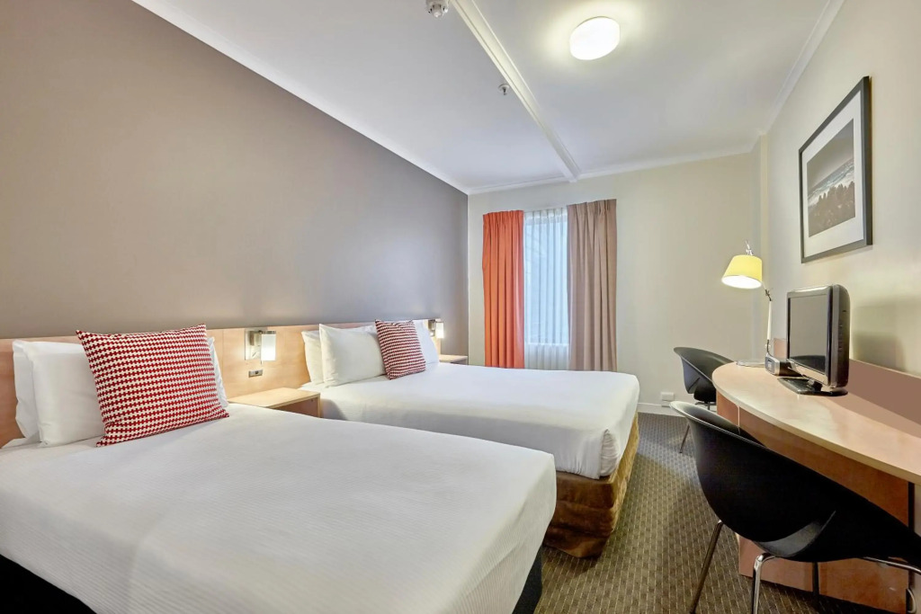 ibis Perth