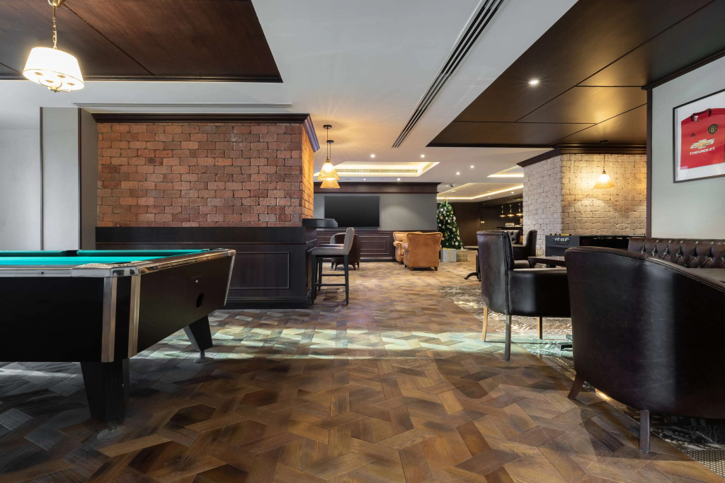 Отель Radisson Blu Hotel, Dubai Canal View