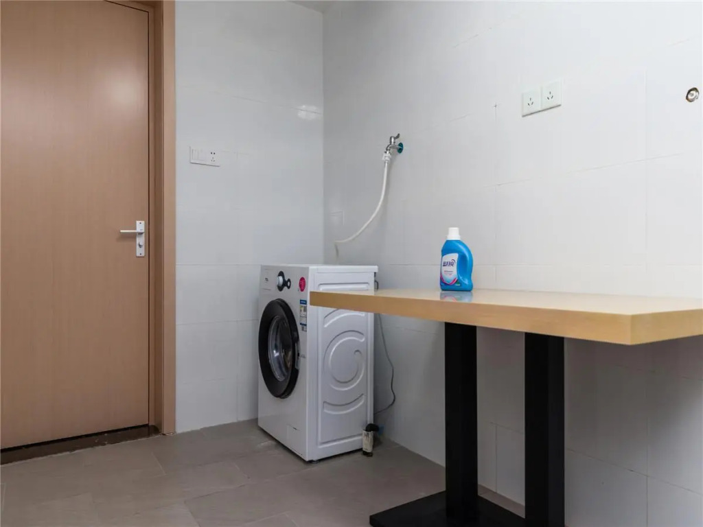 Huashuyi Hotel (Shanghai Jinshan City Beach Branch)