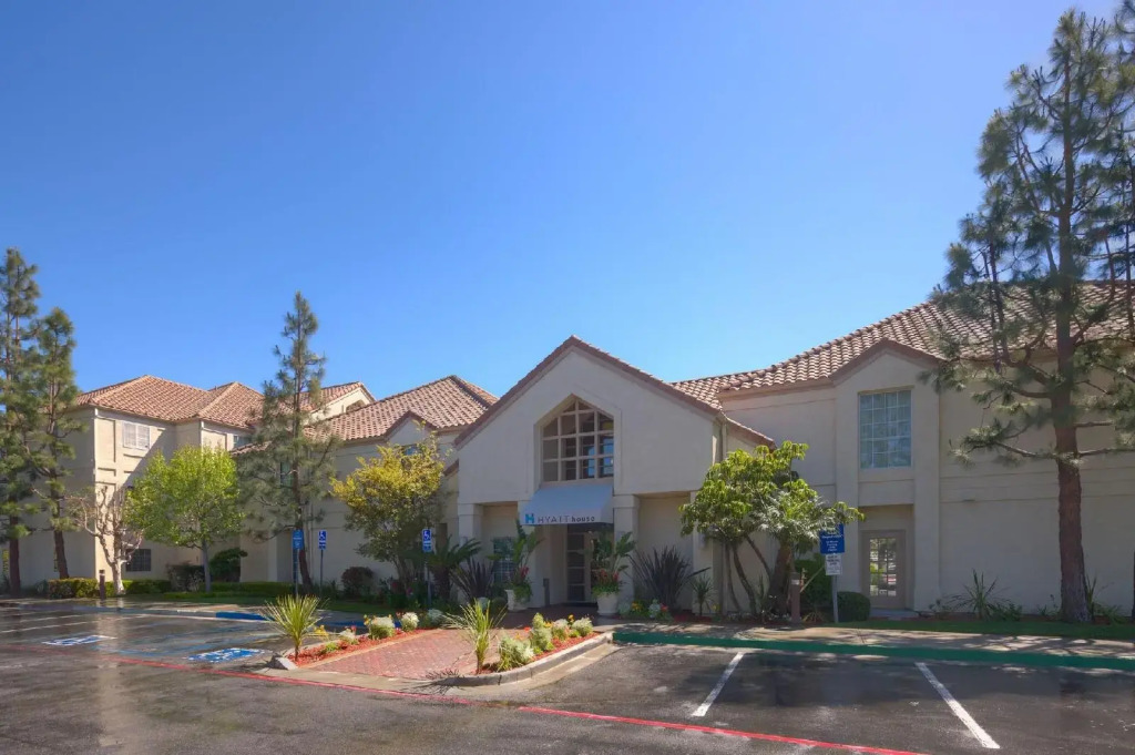 Hyatt House LAX Manhattan Beach