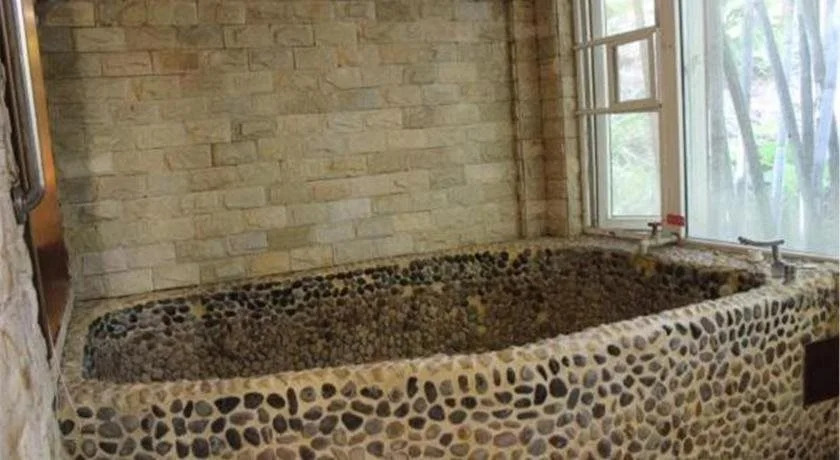 Wanfeng Hotspring Hotel
