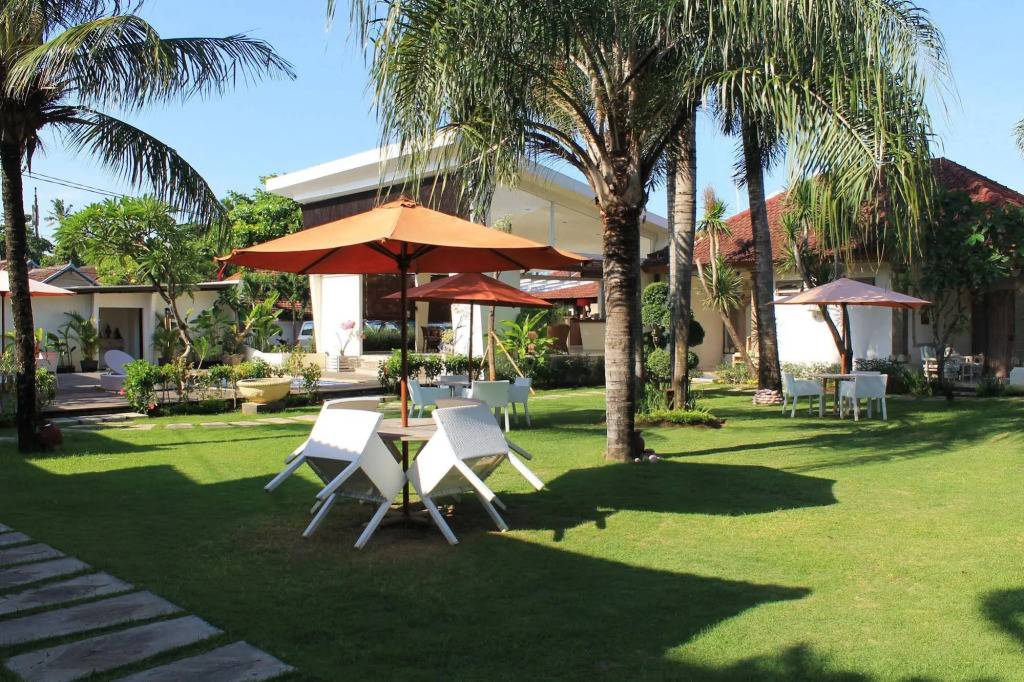 Bali Breezz Hotel