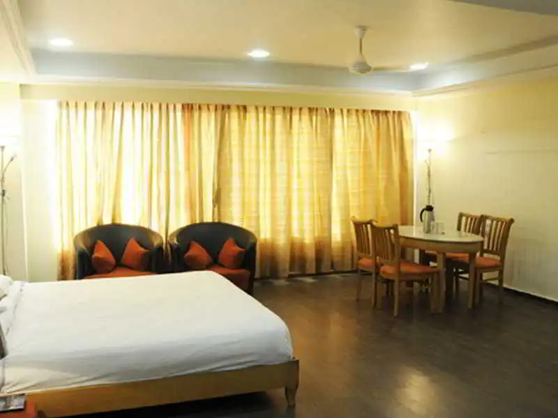 Hotel Neelkanth Blues
