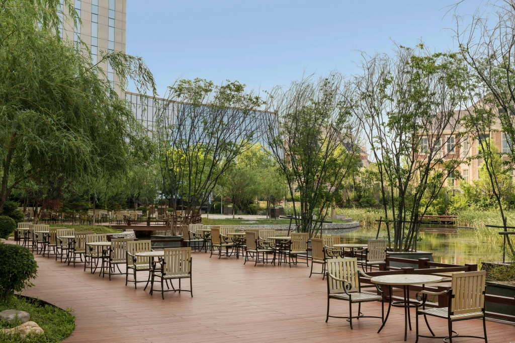Sheraton Changchun Jingyuetan Hotel